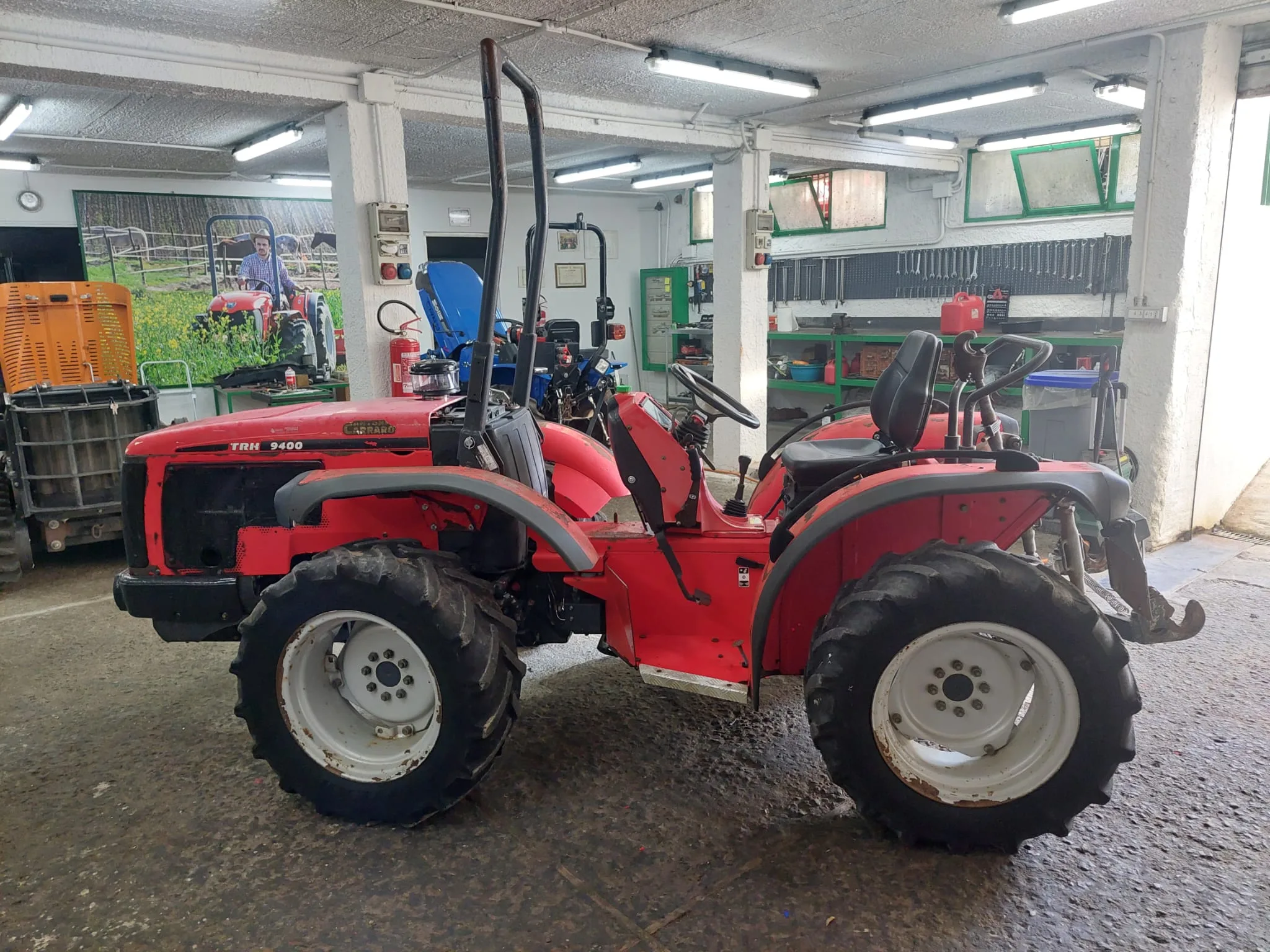 Carraro TRH 9400 usato con trincia frontale inclusa